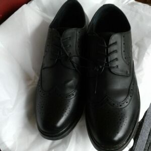 Shoes...Classic Black Oxford Men's Wingtip Dress Shoes - Stylish Formal Lace-Ups